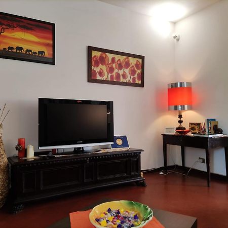 La Casa Di Elena Hotel Camerino Kültér fotó