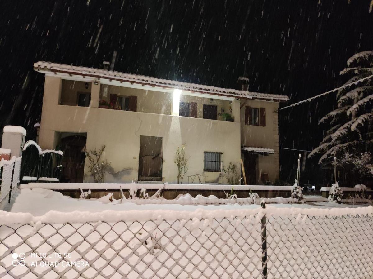 La Casa Di Elena Hotel Camerino Kültér fotó